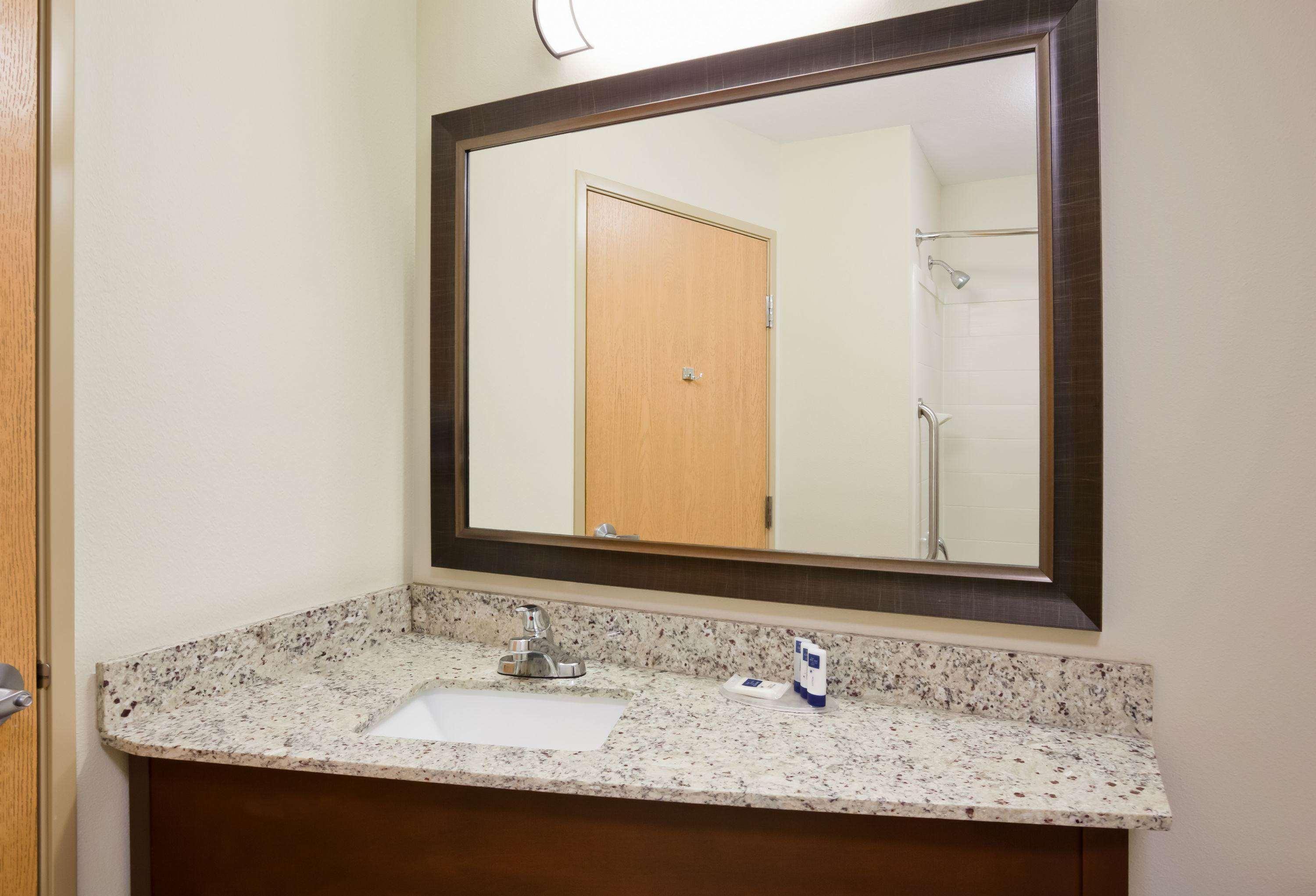 Americinn By Wyndham Hawley Bagian luar foto